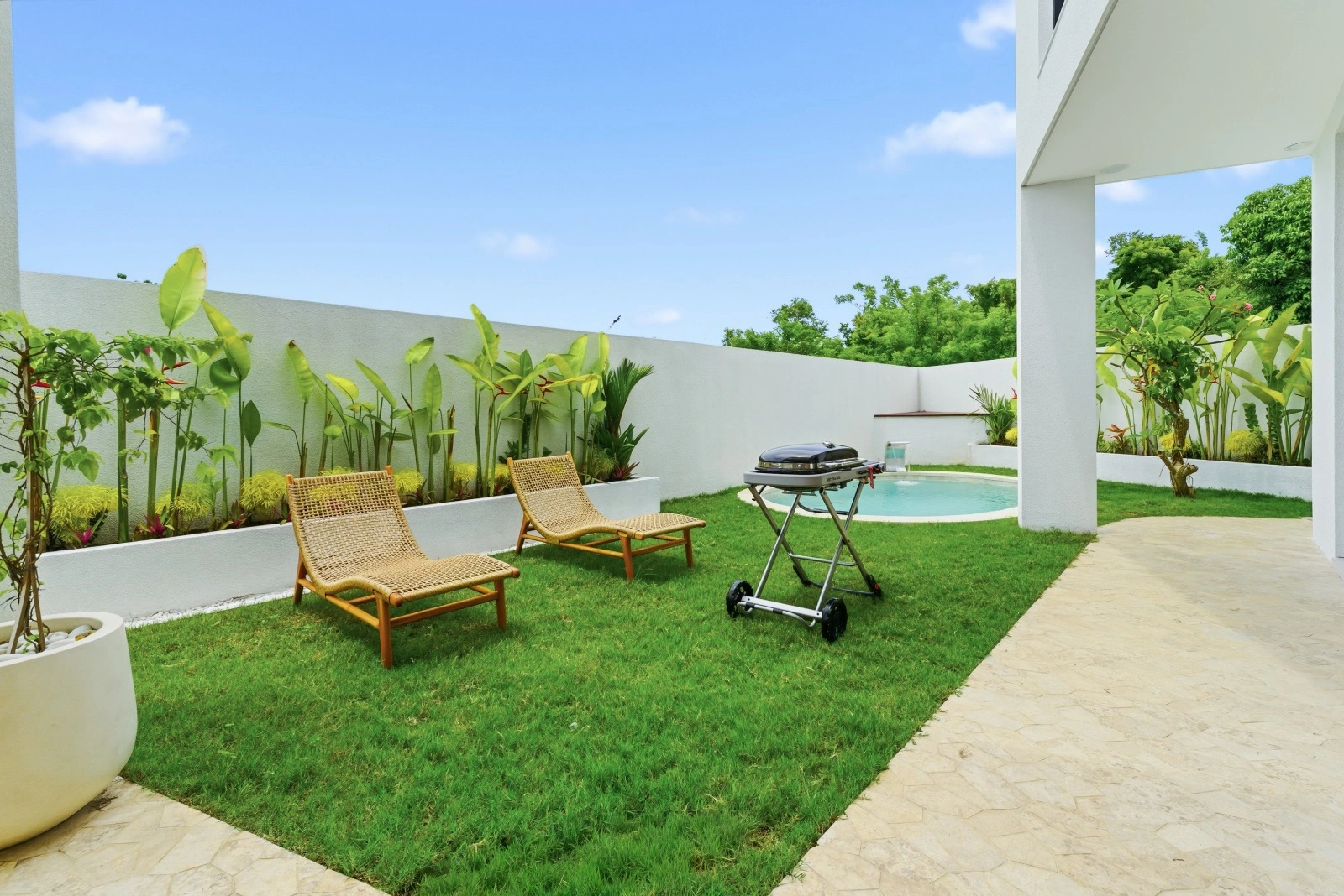 Villa Salju – Brand New 3BR Villa with Rooftop & Sea View | Pandawa, 3-bed villa for rent in Uluwatu – photo 8 of 15