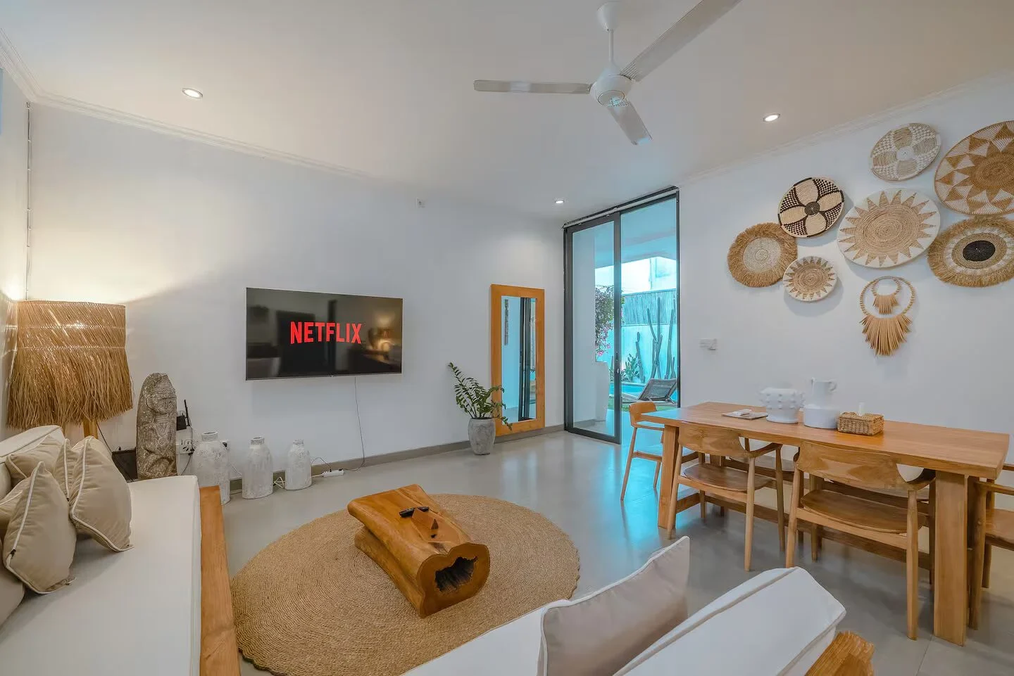 3 Bedrooms Villa in Batu Bolong, 3-bed villa for rent in Canggu – photo 11 of 15