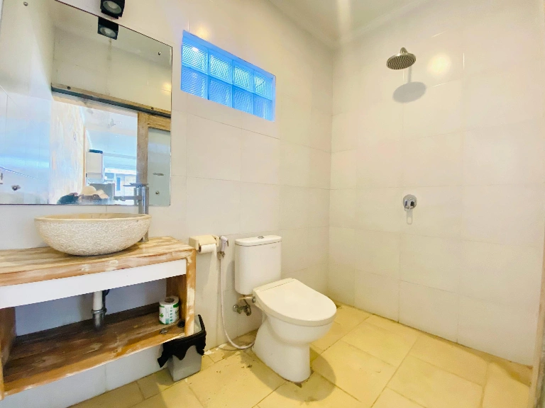 2 Bedroom Villa for Yearly Rent in Berawa, 2-bed villa for rent in Canggu – photo 13 of 15