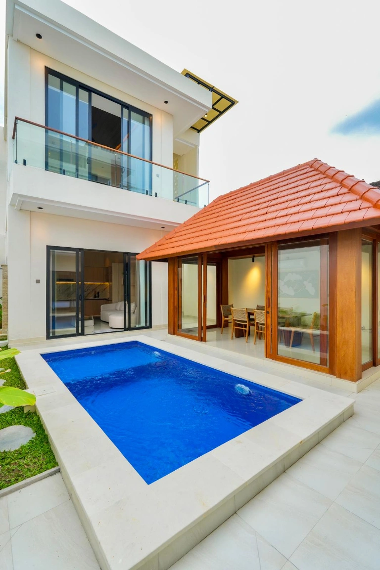 Tropical 3BR Villa w/ Joglo Pavilion & Private Pool – Tumbak Bayuh, 3-bed villa for rent in Tabanan – photo 11 of 15