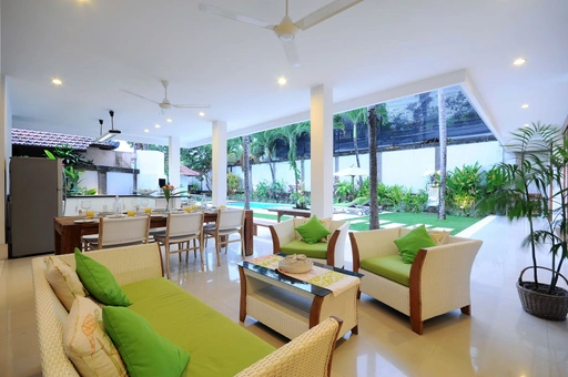 4 Bedrooms Villa for Monthly Rent & Freehold Sale in Canggu-berawa, 4-bed villa for rent in Canggu – photo 6 of 15