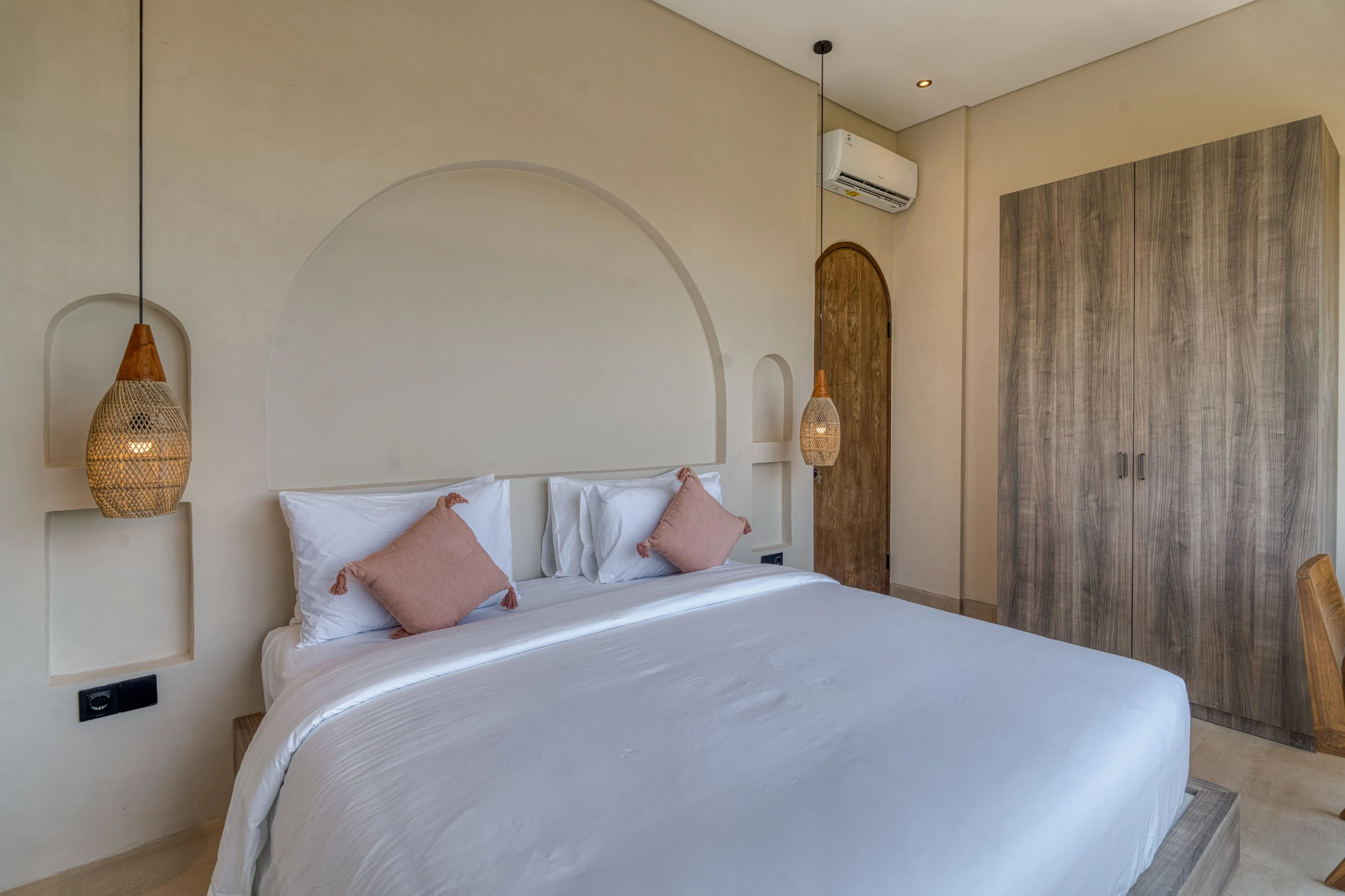 Coco Residential Living: 1BR Lifestyle Retreat, 1-bed villa for rent in Seseh – photo 6 of 15