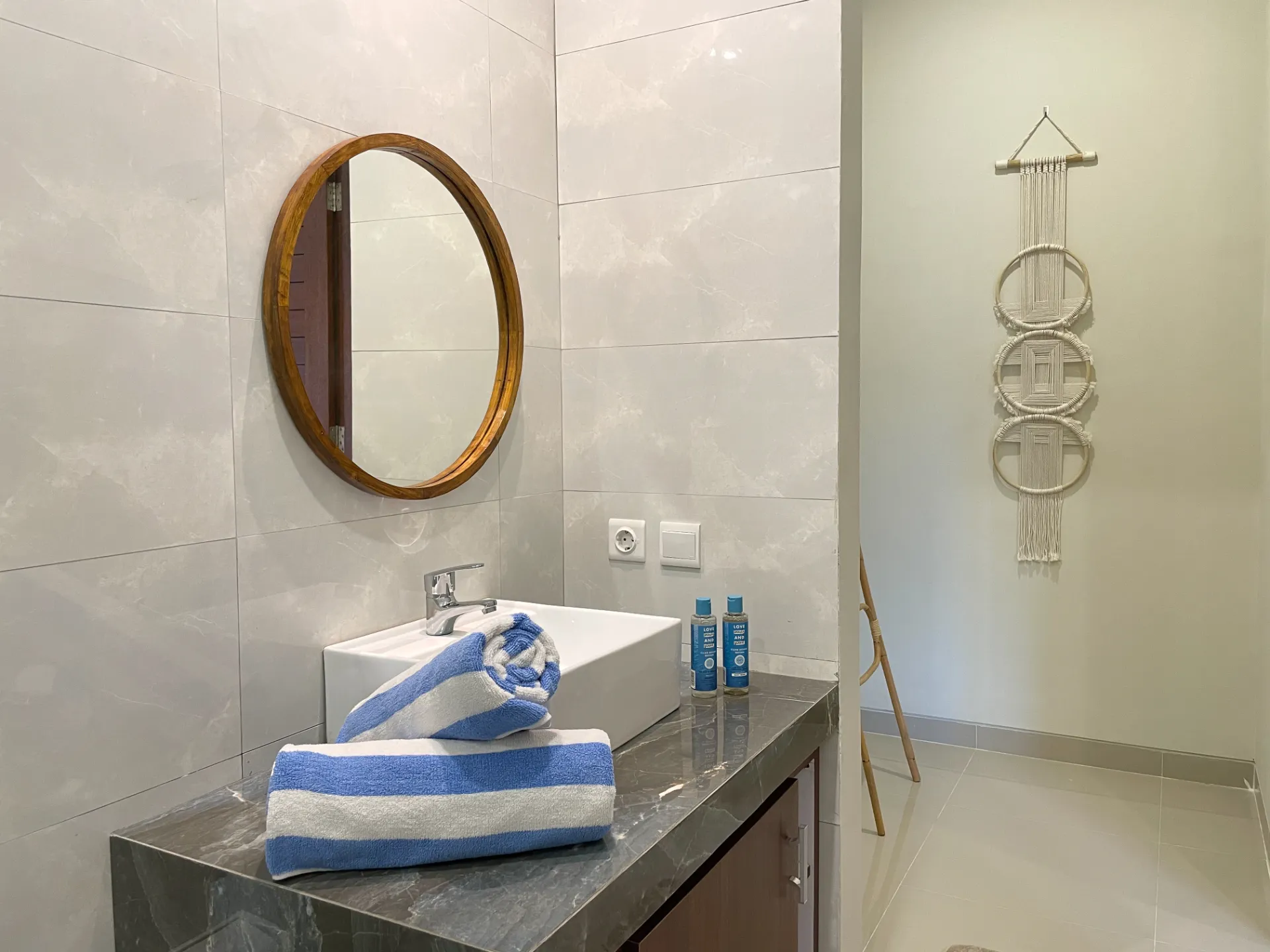 2BR Villa Ann Modern–tropical, 2-bed villa for rent in Seminyak – photo 11 of 15