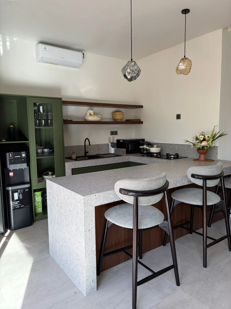 2BR Villa Sola Canggu (Brand New/New Building), 2-bed villa for rent in Canggu – photo 4 of 10