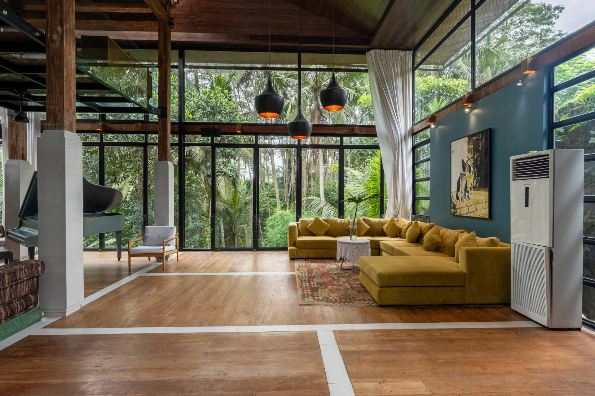 Belvedere Castle of Glass - 4BR Luxury Villa in Ubud, 4-bed villa for rent in Ubud – photo 6 of 15