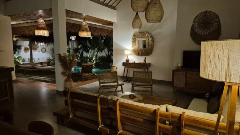 *3BRVilla Fleur de Vie – Tranquility & Style Kerobokan near Bali Kiddy School*, 3-bed villa for rent in Seminyak – photo 12 of 13