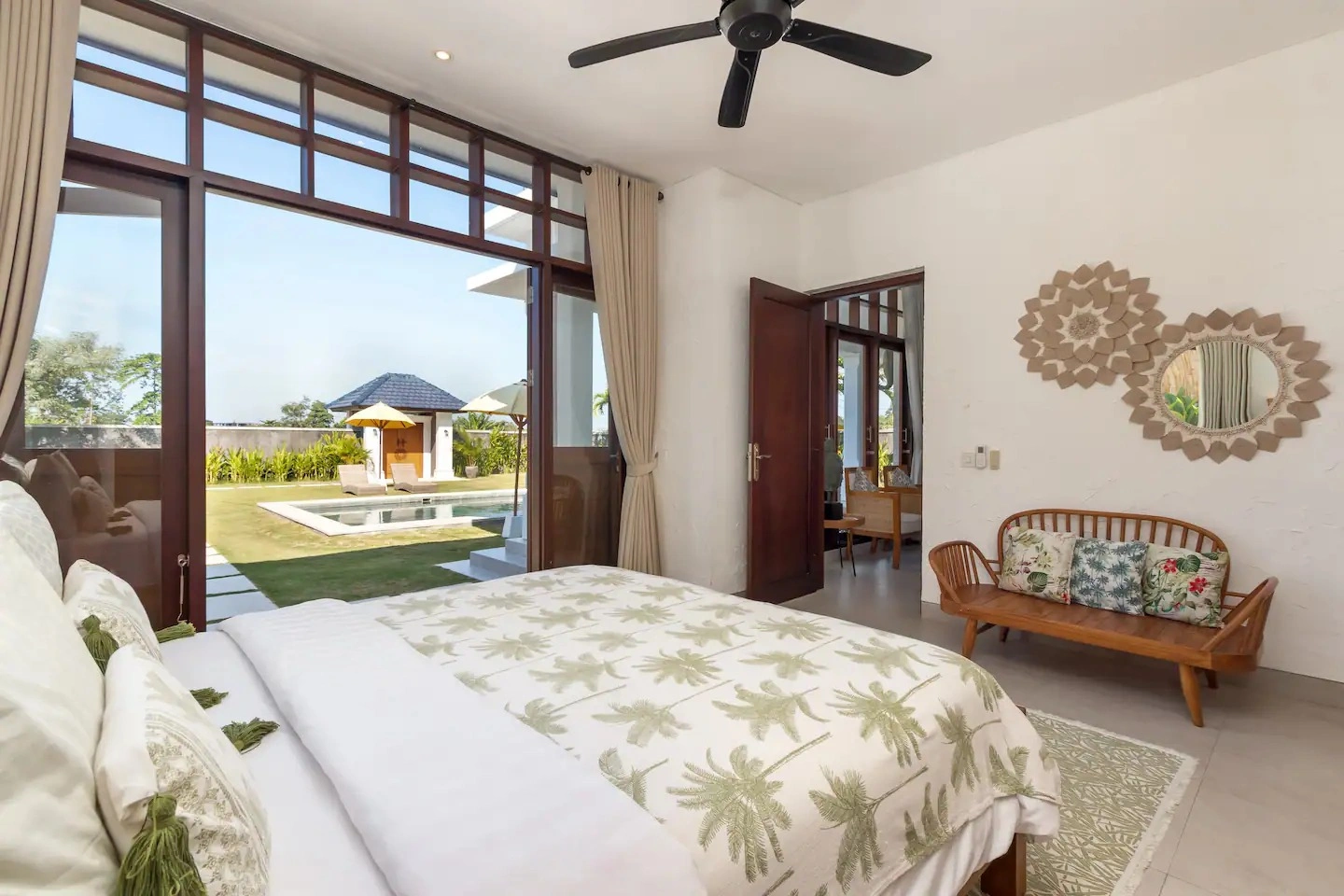 Big Garden 4BR Villa for Rent at Berawa, 4-bed villa for rent in Canggu – photo 5 of 15