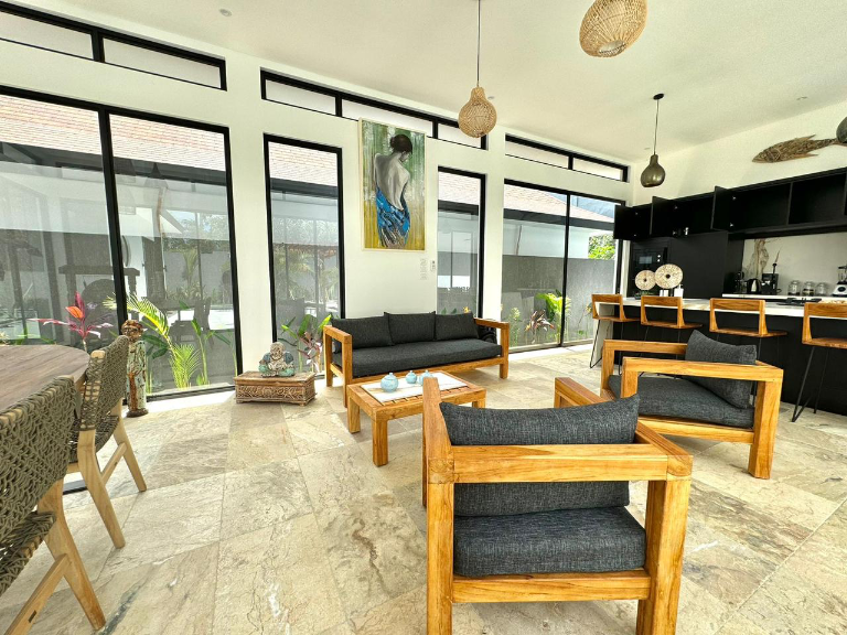 3 Bedrooms Villa in Pecatu for monthly / yearly rental, 3-bed villa for rent in Uluwatu – photo 6 of 15