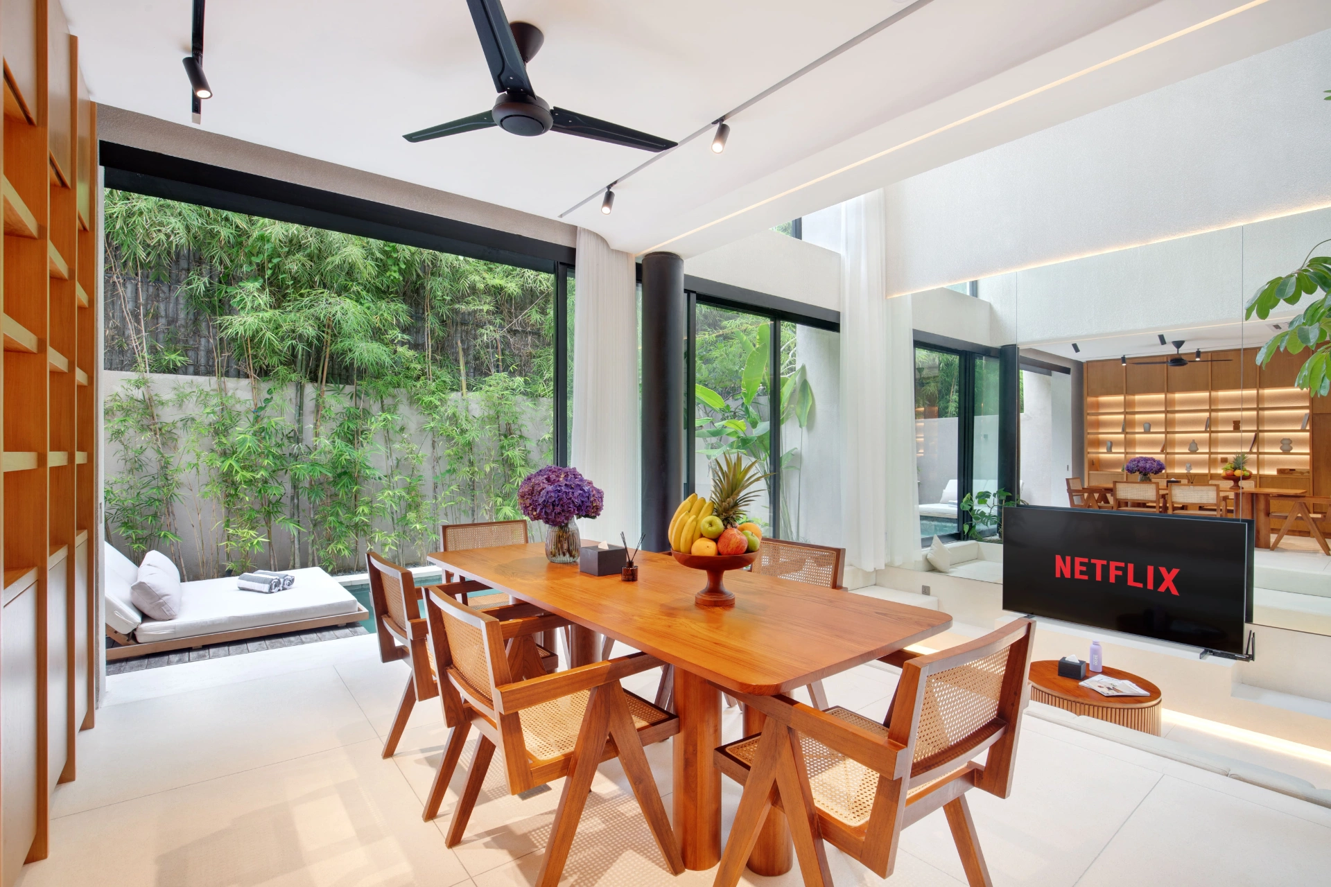 2BR MODERN SUAVE VILLA Berawa/Pool/1min to Baked/no construction/new design, 2-bed villa for rent in Canggu – photo 5 of 15