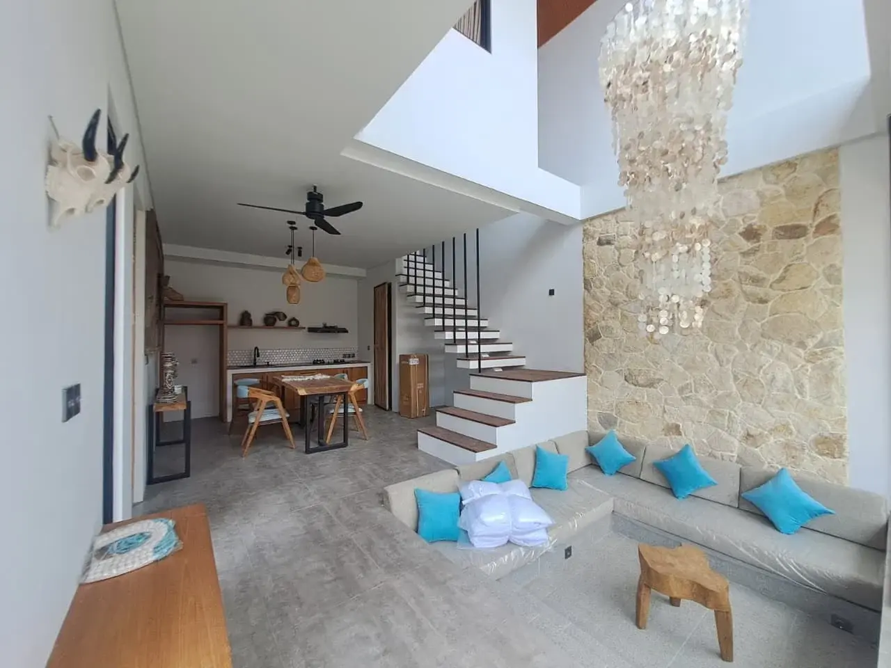 2 Bedroom Villa Furnished for Monthly & Yearly Rent in Cemagi, 2-bed villa for rent in Pererenan – photo 2 of 15