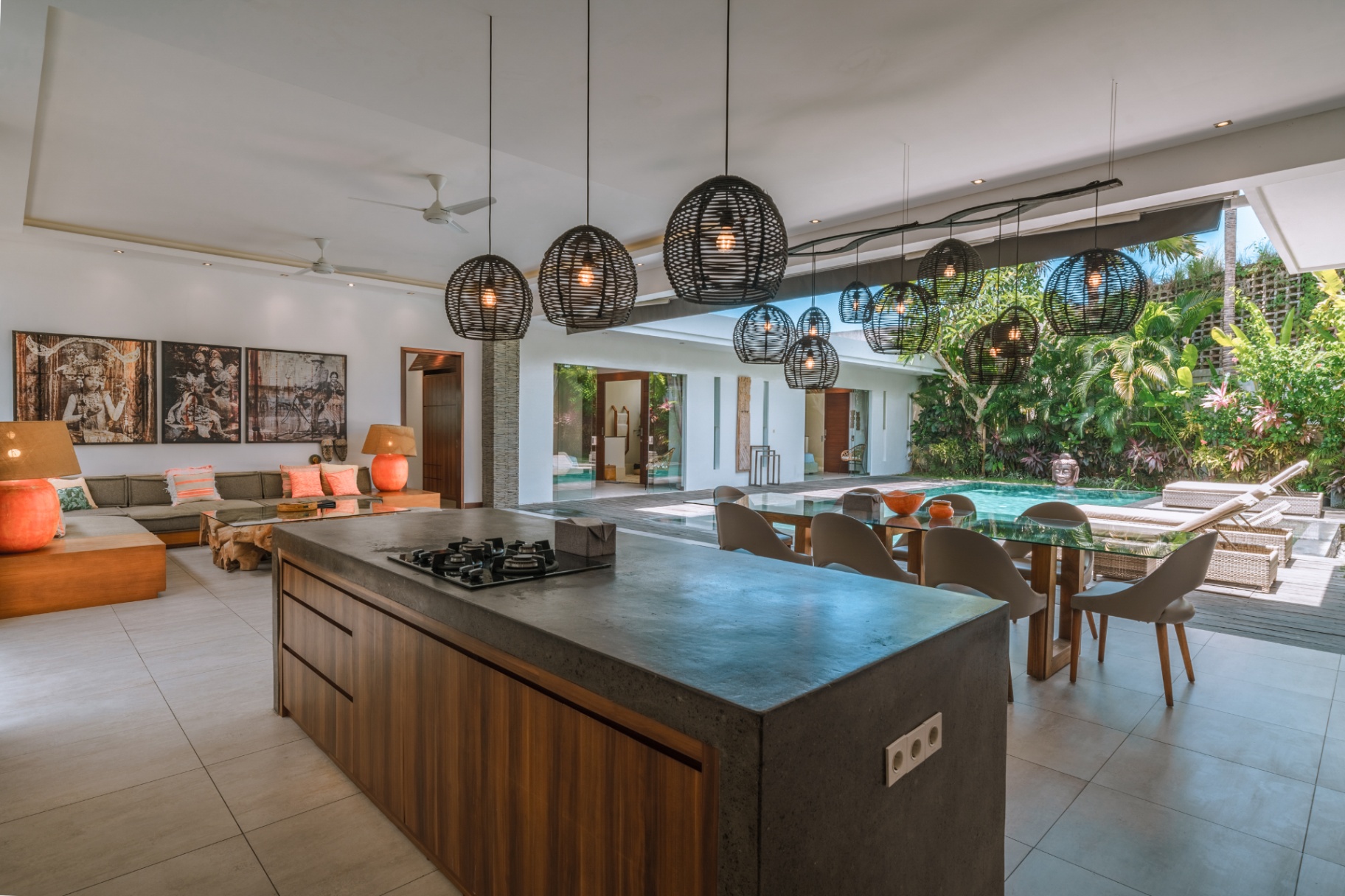 Lux 4bd Designer Villa 2min-Berawa Beach & Finns!, 4-bed villa for rent in Canggu – photo 15 of 15