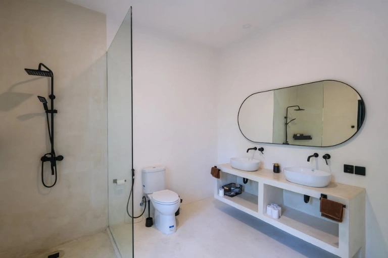 4 Bedroom Luxury Villa in Pererenan Tumbak Bayuh, 4-bed villa for rent in Pererenan – photo 11 of 15