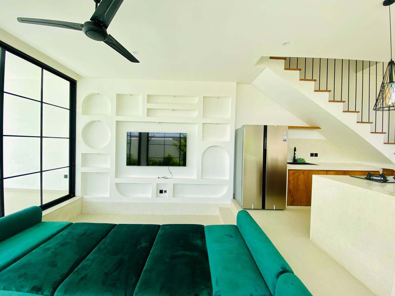 Modern 2 Bedrooms Villa Close to Lima Beach, 2-bed villa for rent in Pererenan – photo 8 of 15