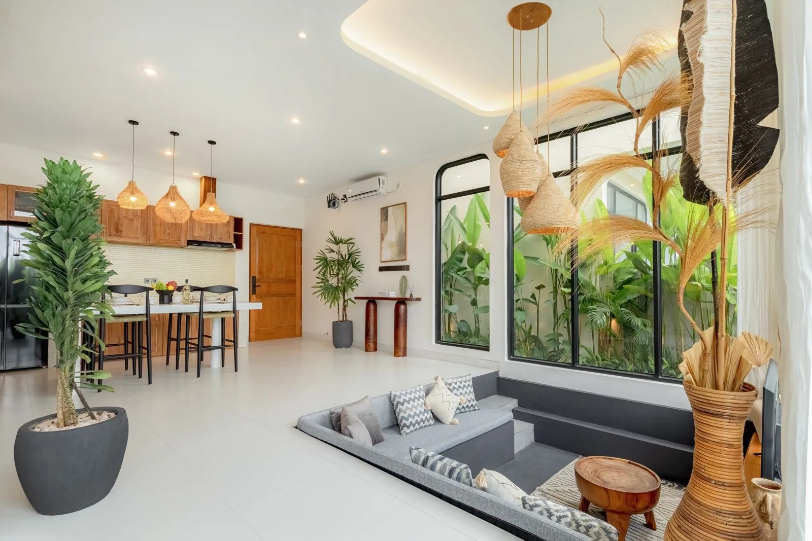 Villa For Rent 2 Bed In Berawa,Canggu Bali, 2-bed villa for rent in Canggu – photo 2 of 15
