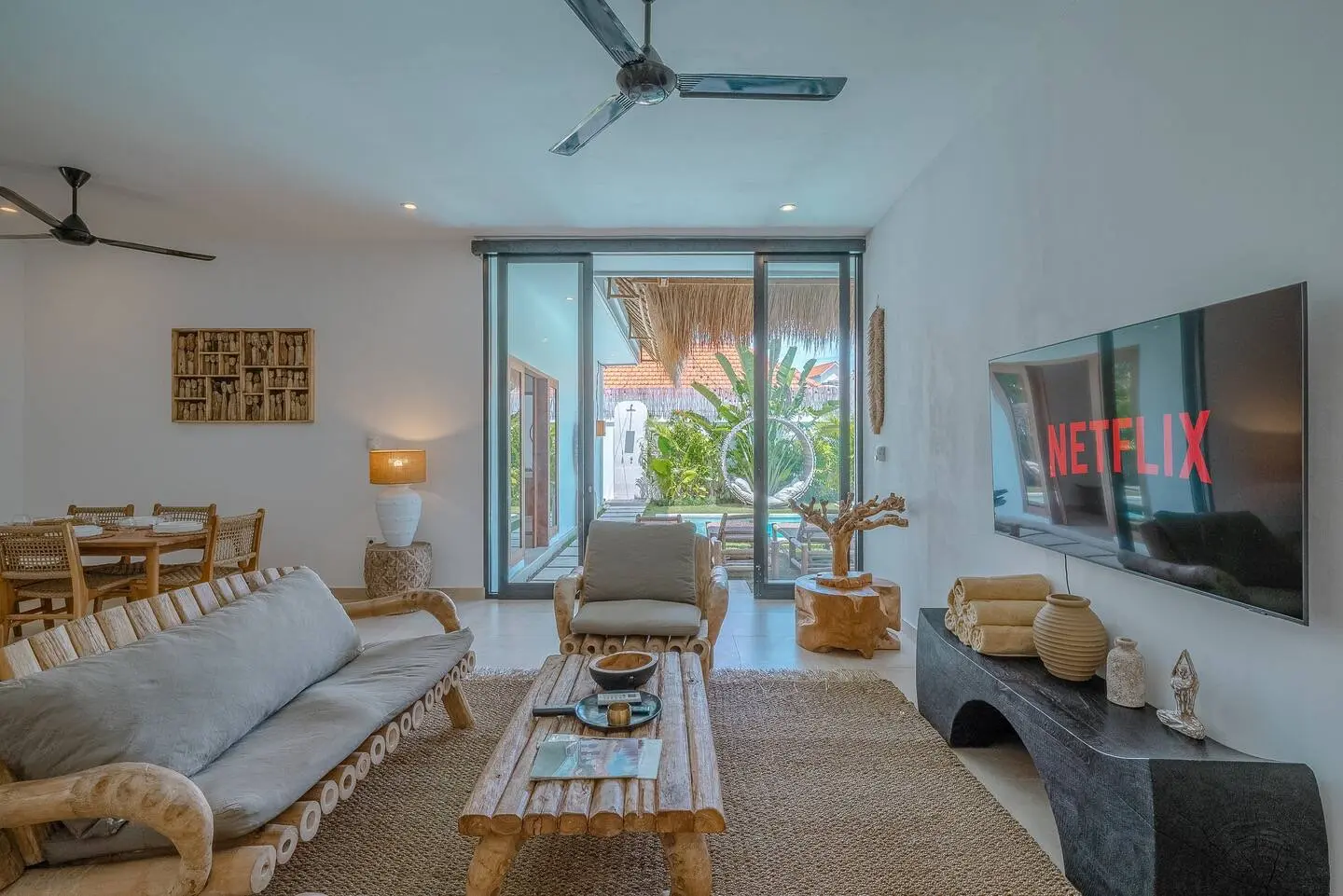 Balinese Modern Style Villa for Monthly Rent , Pererenan, 3-bed villa for rent in Pererenan – photo 4 of 15