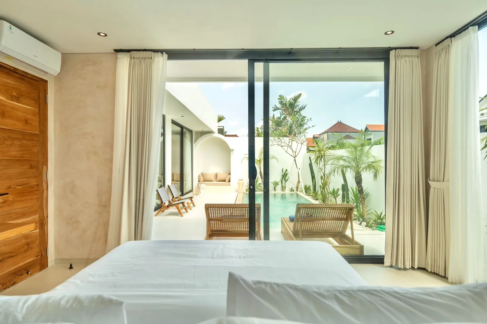 Villa For Rent 2 Bed In Padonan,Tibubeneng Bali, 2-bed villa for rent in Canggu – photo 3 of 15