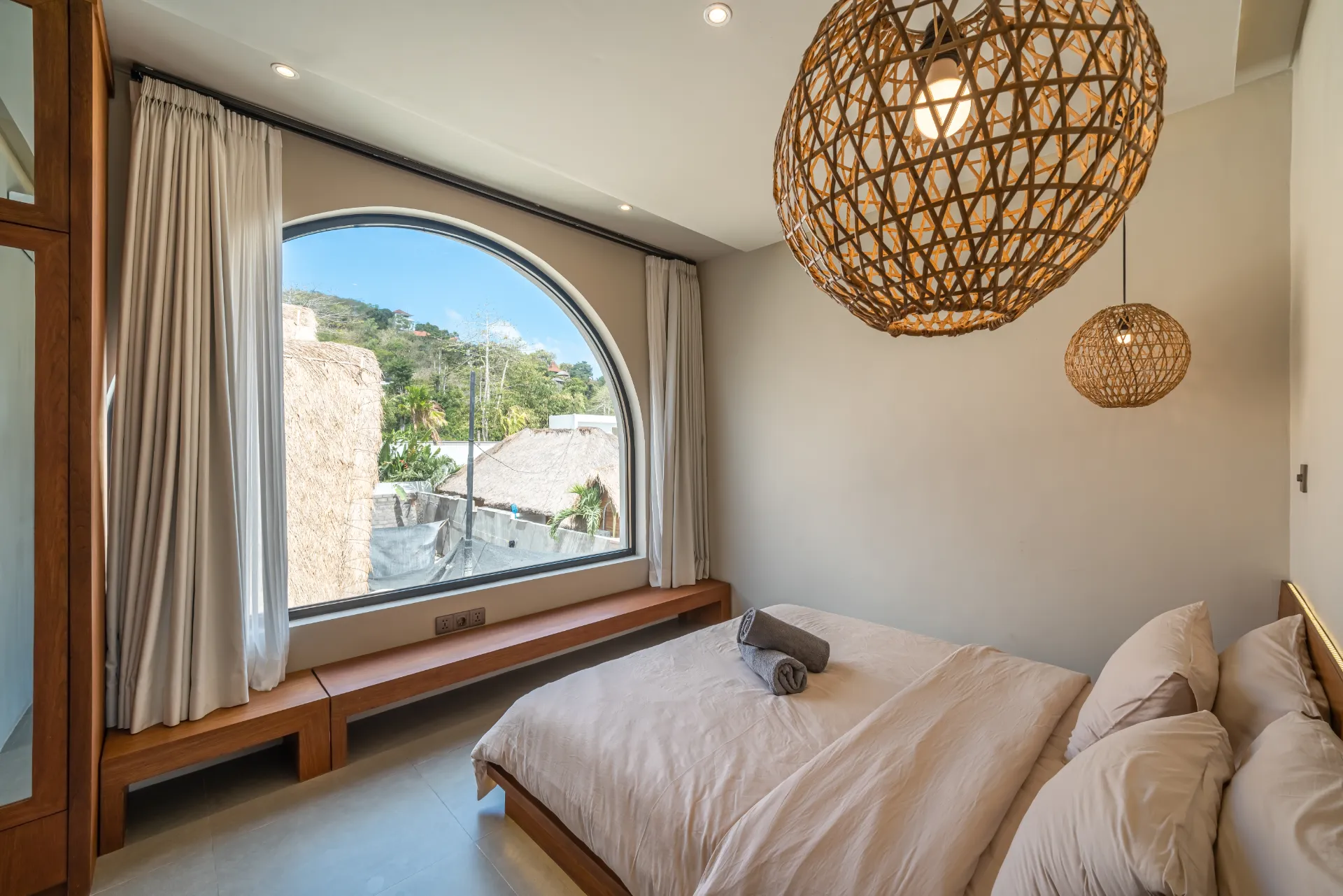 Villa Salt - 2BR Tropical Hideaway in Bingin – Private Pool, 2-bed villa for rent in Uluwatu – photo 12 of 15