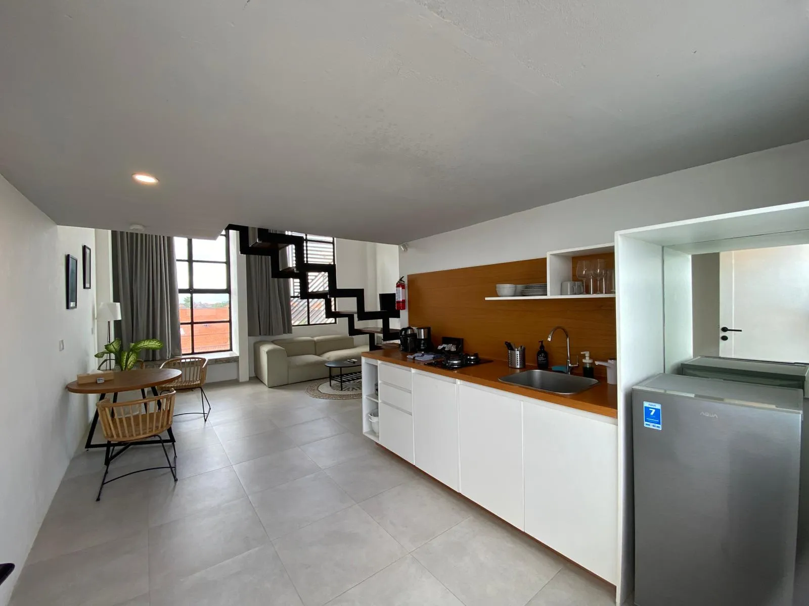 Tropicana Loft – Corner Loft Apartment with 360° Views in Canggu, 1-bed villa for rent in Canggu – photo 13 of 15
