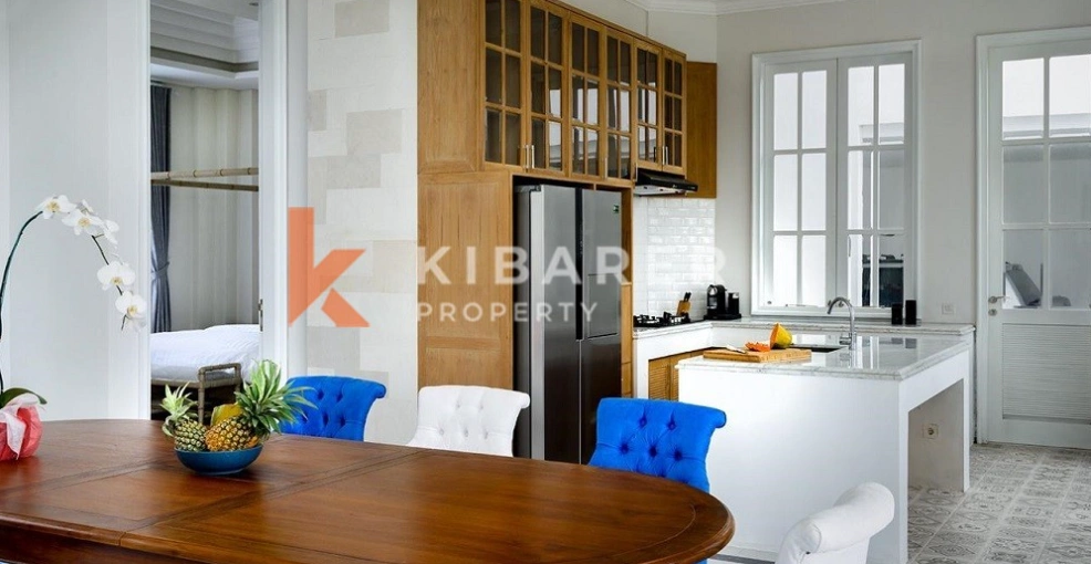 Elegant Four Bedroom Colonial Villa in the Heart of Berawa, 4-bed villa for rent in Canggu – photo 3 of 12