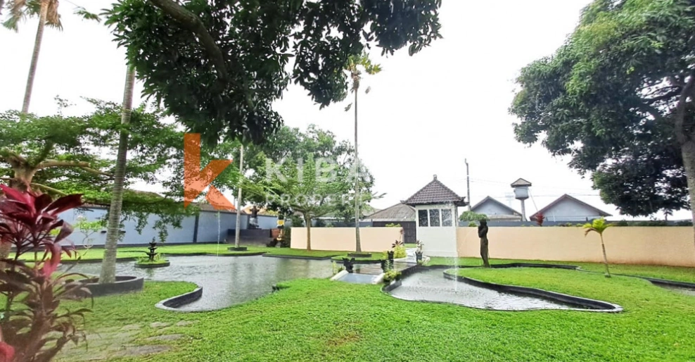 Homey Spacious Garden 3BR Villa Located in Kerobokan, 3-bed villa for rent in Seminyak – photo 3 of 15