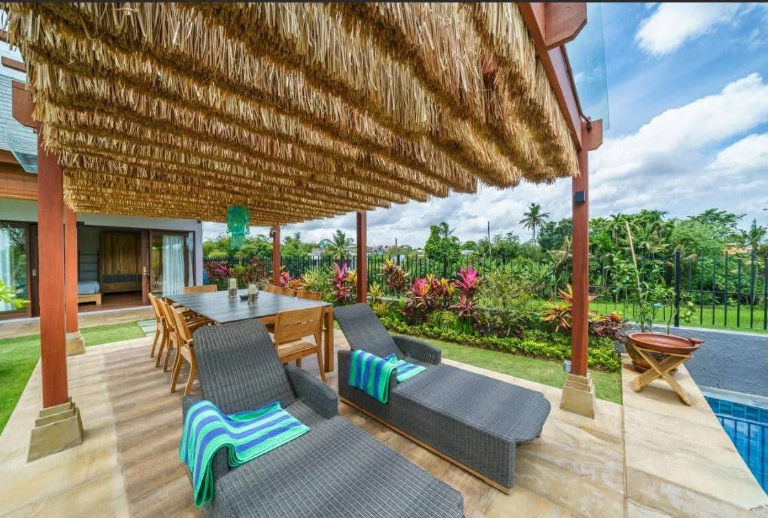 4 Bedrooms Villa for Monthly & Yearly Rent in Canggu-babakan, 4-bed villa for rent in Canggu – photo 6 of 13