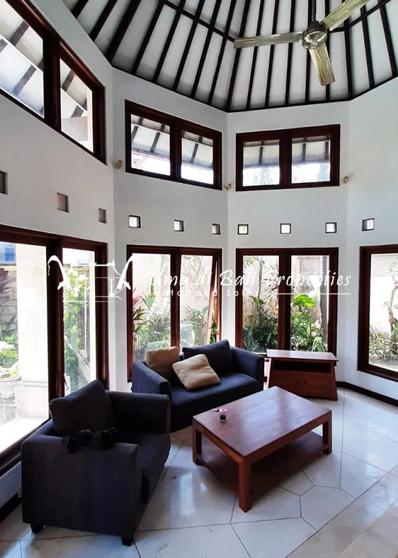 3BR Villa for Rent at Kerobokan, Bali, 3-bed villa for rent in Canggu – photo 4 of 13