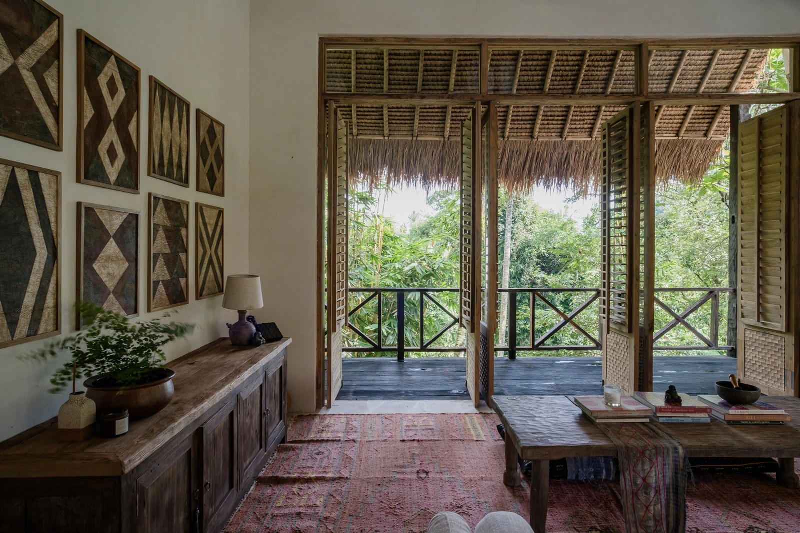 4-Bedroom Eco-Luxury Villa with Private Pool in Kaba Kaba, 4-bed villa for rent in Tabanan – photo 8 of 15