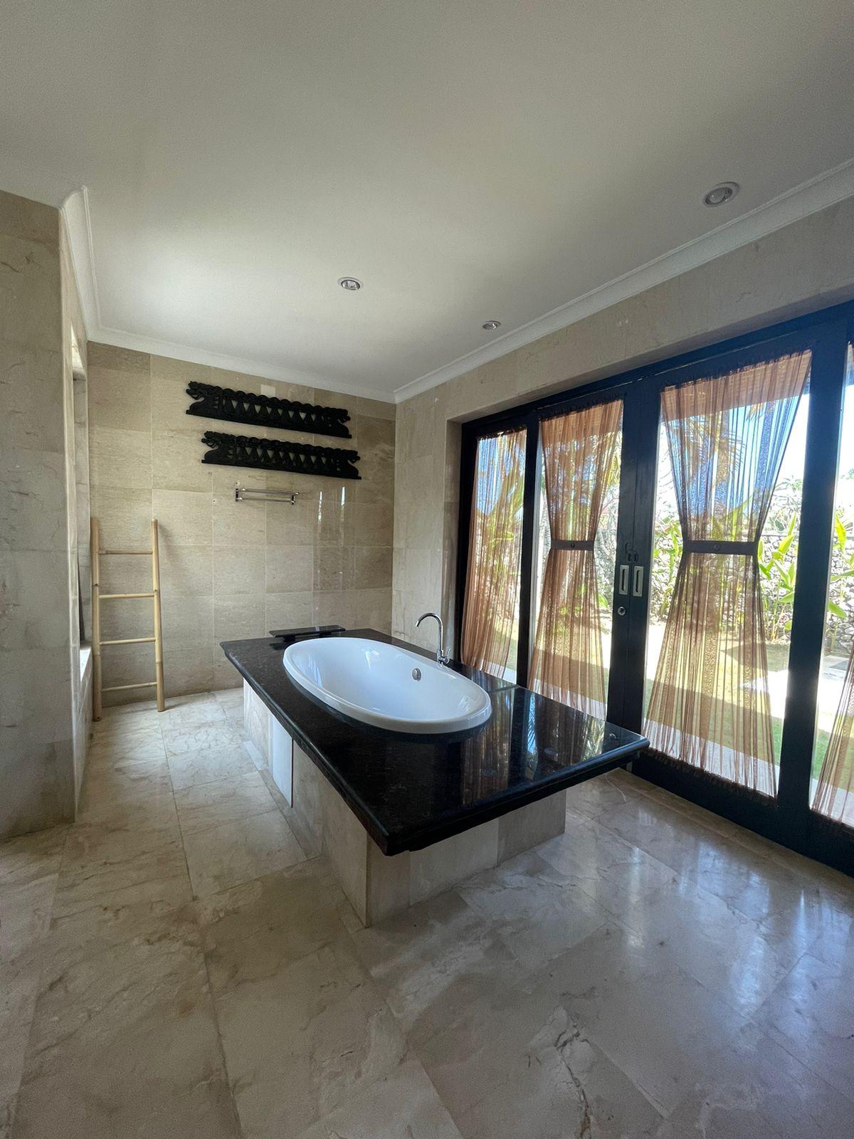 Villa with Garden in Peacefull Complex Ungasan, 1-bed villa for rent in Uluwatu – photo 8 of 10