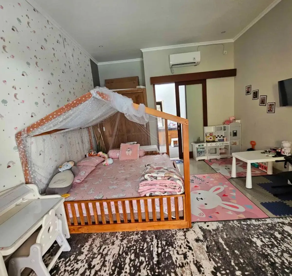 3BR Villa Family at Kerobokan near Kiddy School, 3-bed villa for rent in Seminyak – photo 7 of 15