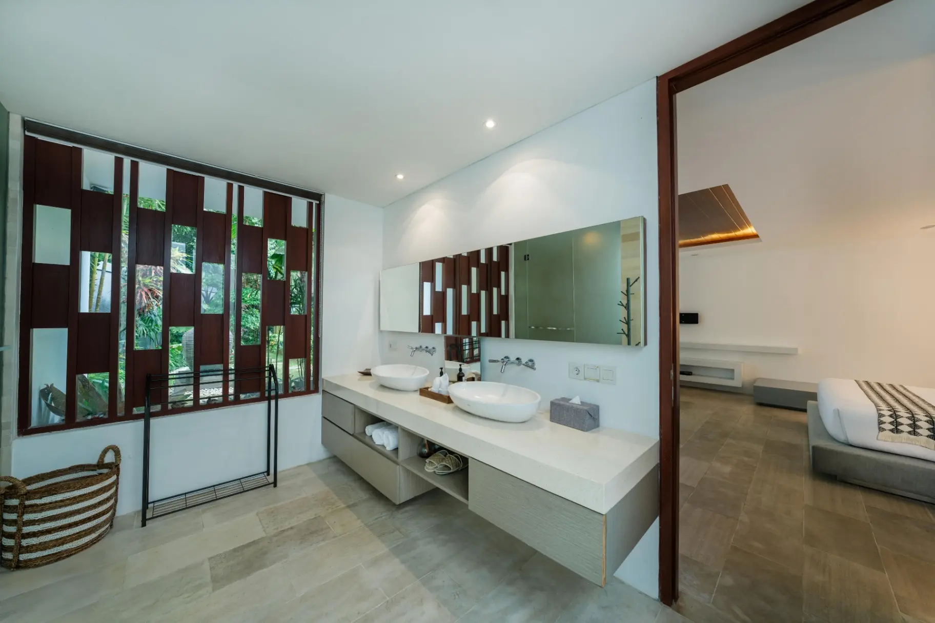The Muse – 5-Bedroom Luxury Villa near Nuanu, 5-bed villa for rent in Tabanan – photo 5 of 15