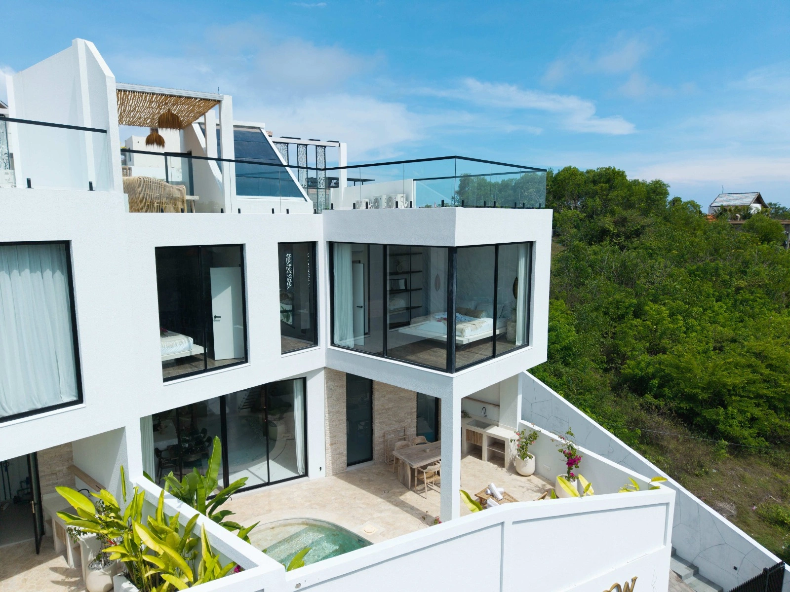 Villa Salju – Brand New 3BR Villa with Rooftop & Sea View | Pandawa, 3-bed villa for rent in Uluwatu – photo 2 of 15