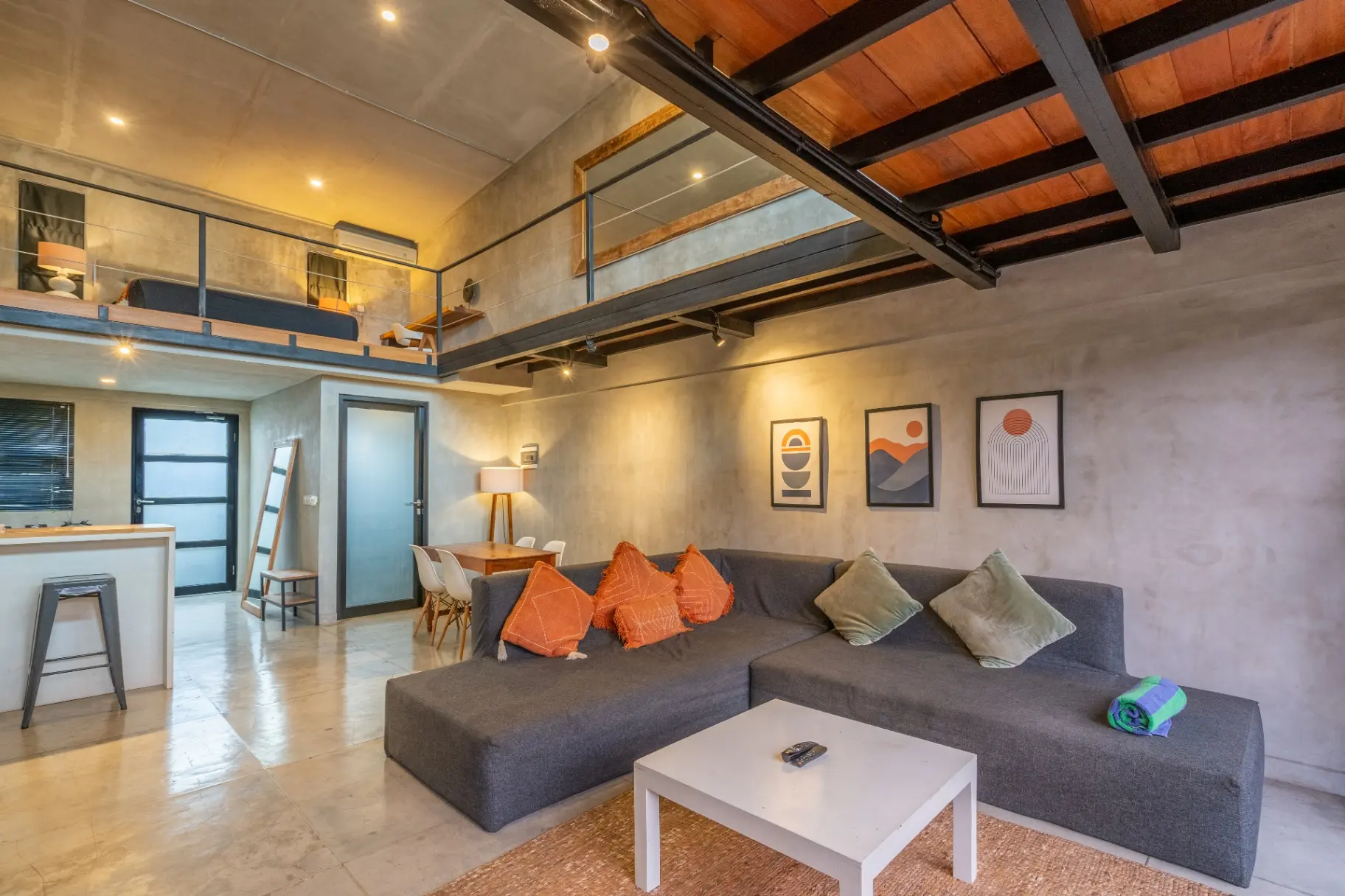 Berawa 2 - 1BR Central Canggu Modern Loft – Pool & BBQ Access, 1-bed villa for rent in Canggu – photo 6 of 15
