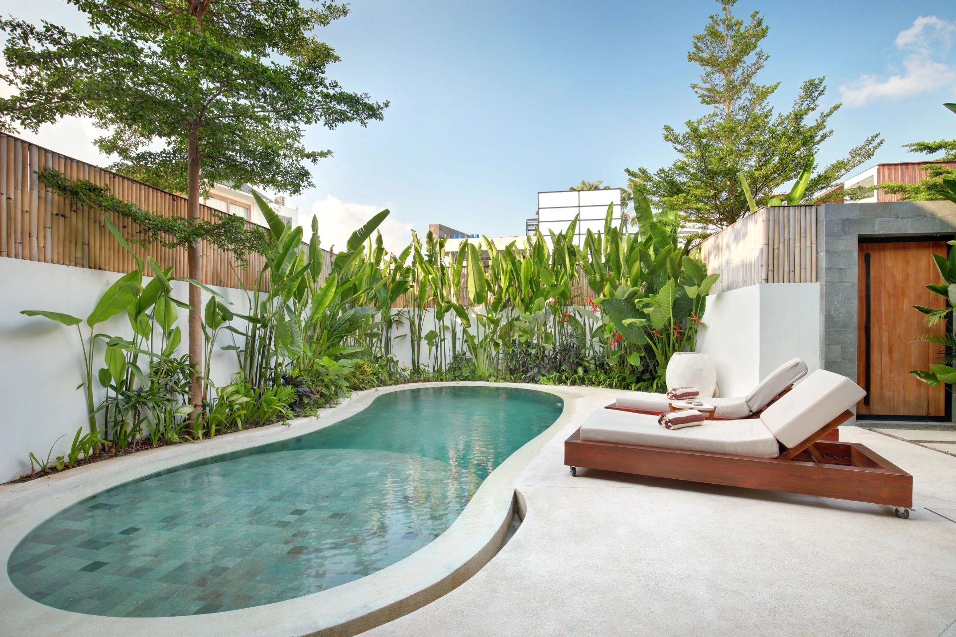 Aquamarine Villa I Canggu 3BR Sunken lounge/Central of Canggu/Rooftop available!, 3-bed villa for rent in Canggu – photo 3 of 15