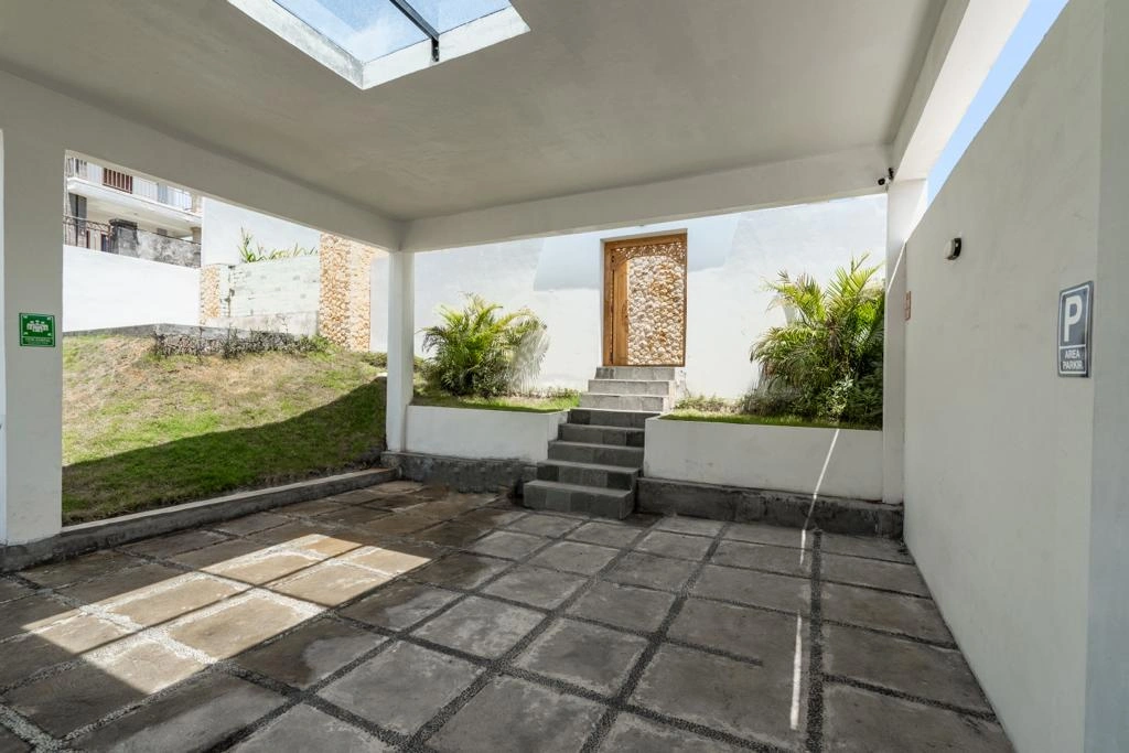 An - Big Villa for Rent in Kutuh Modern Tropical Style, 3-bed villa for rent in Nusa Dua – photo 12 of 13