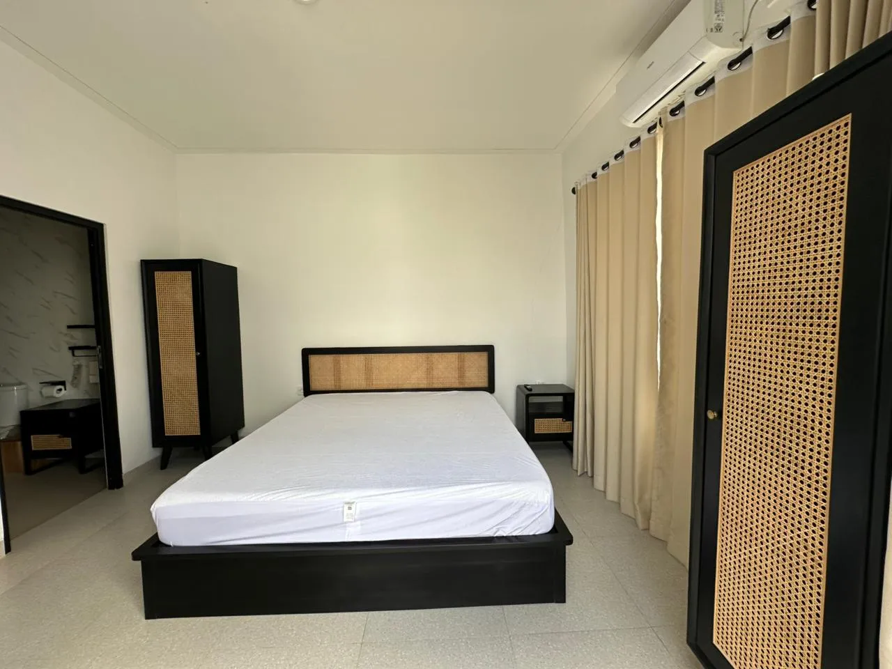 Villa Modern Minimalish Blongkeker Puri Gading, 2-bed villa for rent in Uluwatu – photo 4 of 12