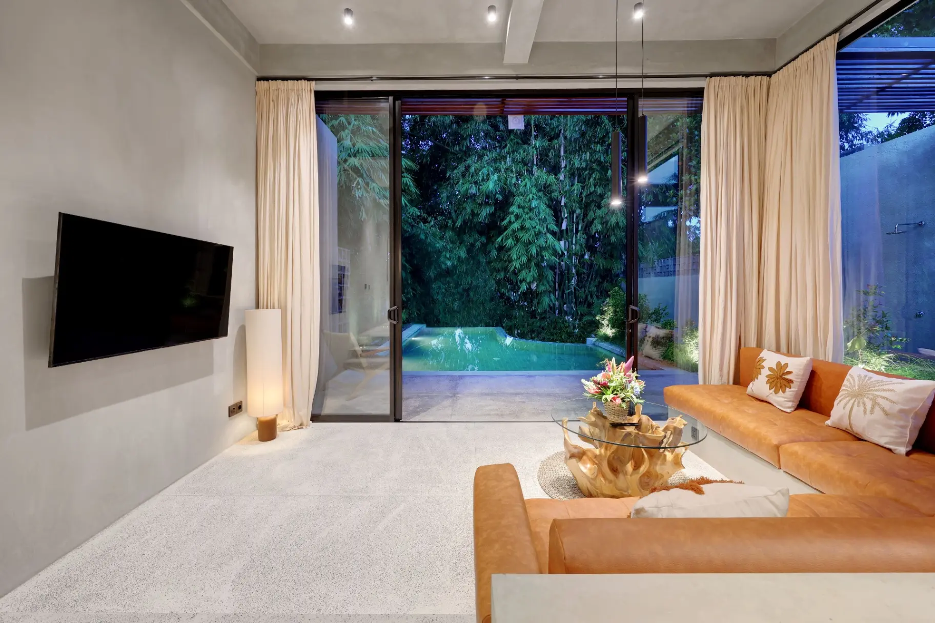 Modern 3BR Villa w/ Private Pool and Garden, 3-bed villa for rent in Ubud – photo 5 of 15