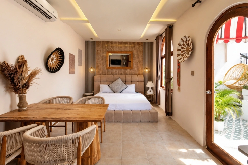 Elegant 3BR Villa with Private Office – Refined Living for Modern Professional, 3-bed villa for rent in Canggu – photo 3 of 15
