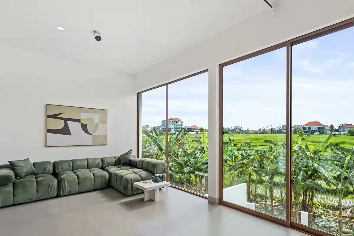 3 Modern Villa Fully Furnished in Berawa, 3-bed villa for rent in Canggu – photo 5 of 15