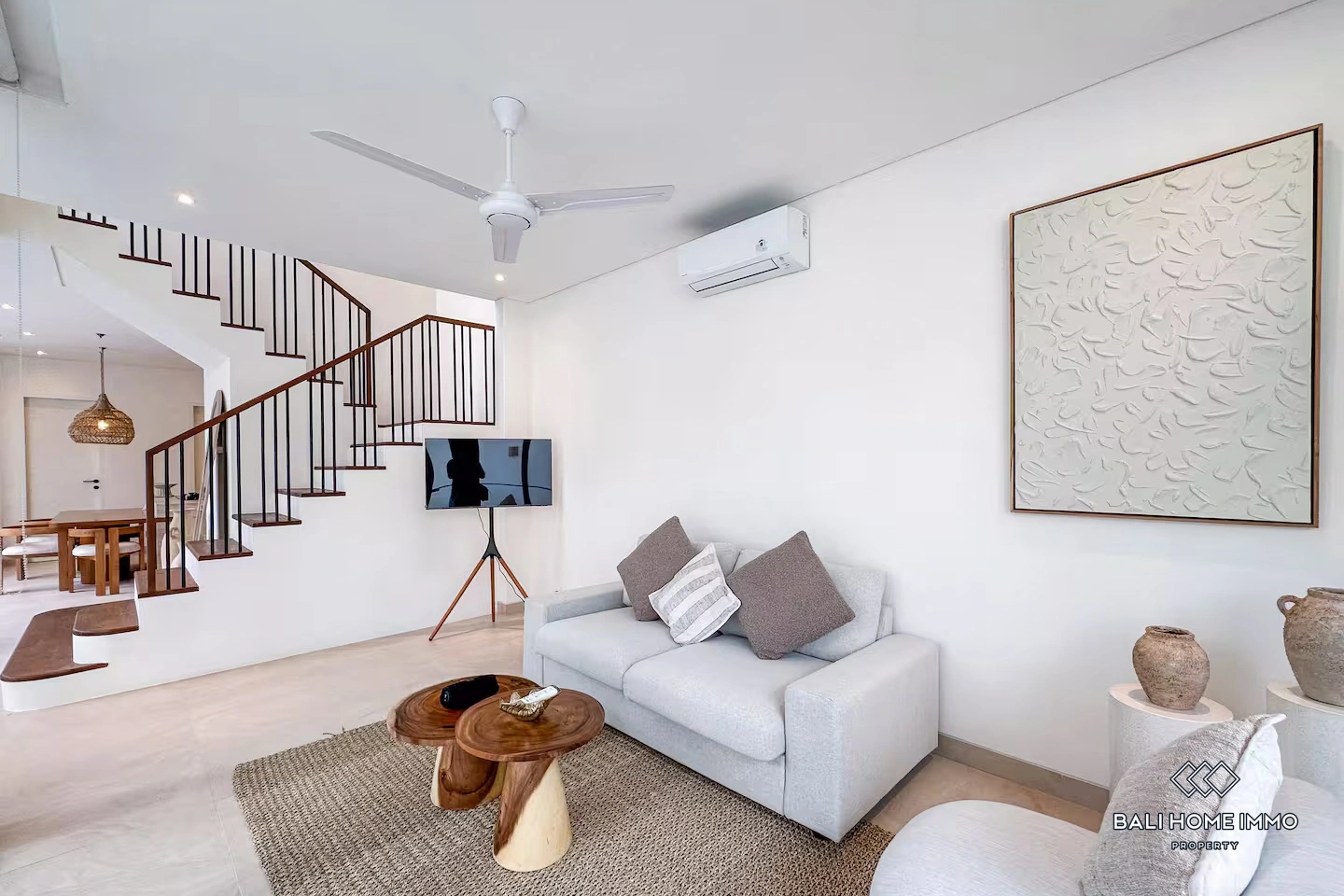 Stunning 2 Bedrooms Villa for Rent in Bingin - Walk Distance to Beach, 2-bed villa for rent in Uluwatu – photo 3 of 12