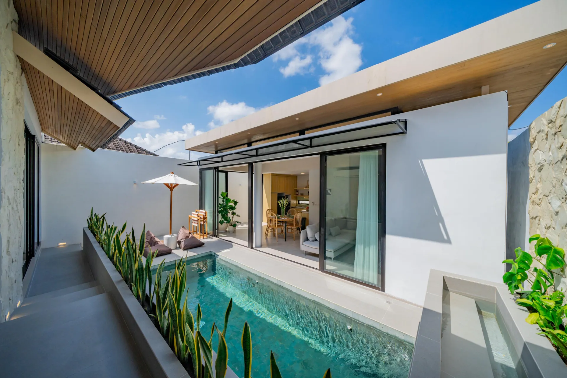 2BR Villa in Canggu, 2-bed villa for rent in Canggu – photo 3 of 11