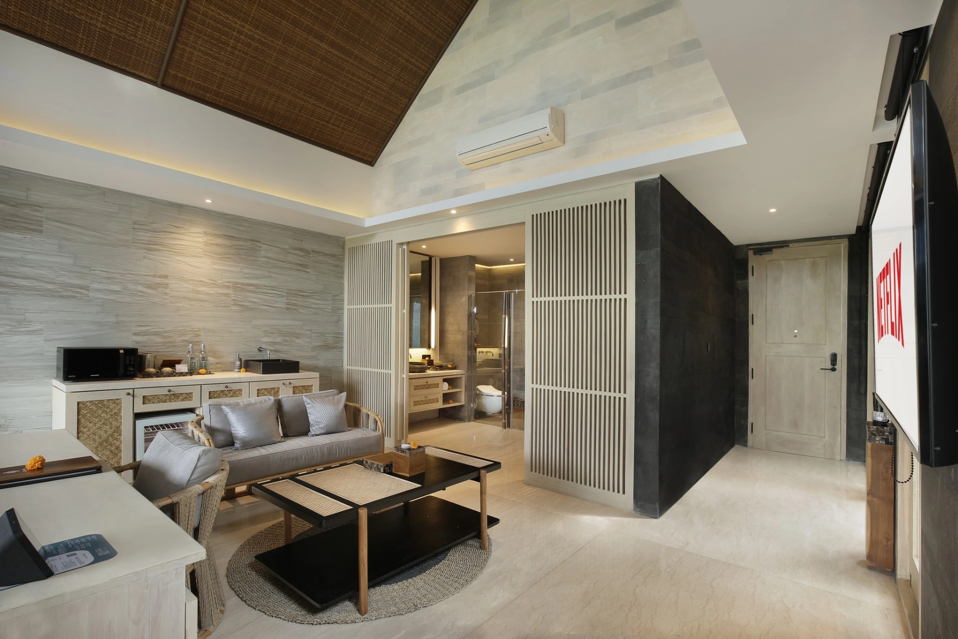 1 Bedroom Modern Luxury Villa in Canggu Padang Linjong, 1-bed villa for rent in Canggu – photo 11 of 15