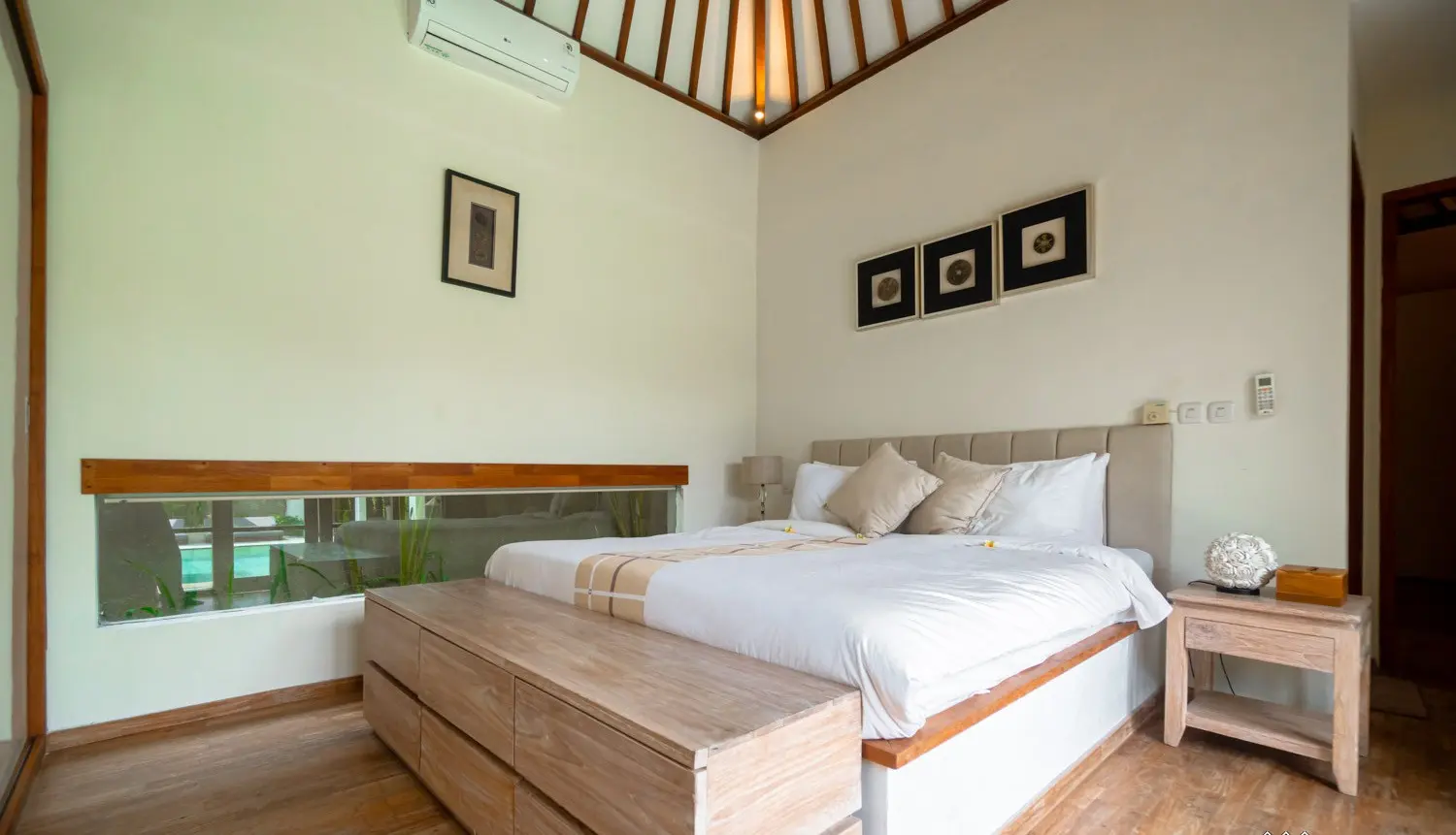Modern 3BR Villa w/ Private Pool and Home Office, 3-bed villa for rent in Canggu – photo 6 of 10