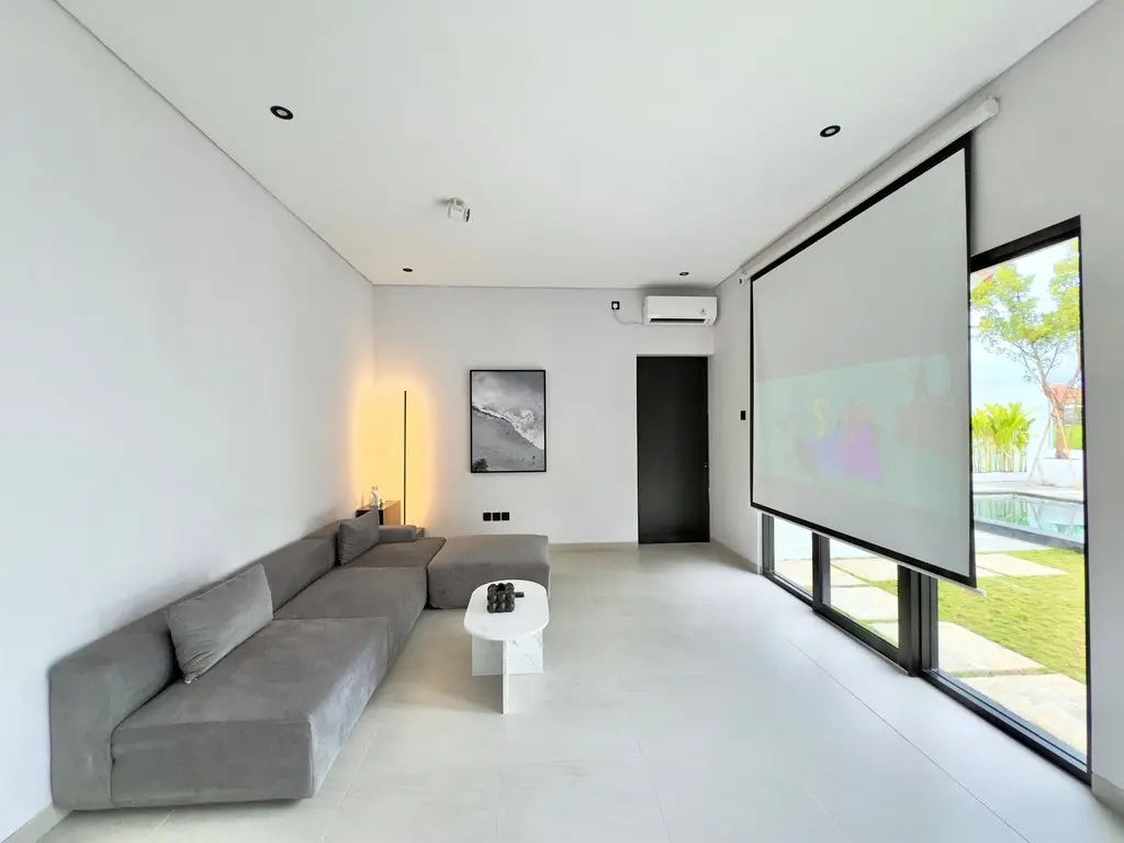 The R Villa Masurai, 2-bed villa for rent in Pererenan – photo 4 of 13