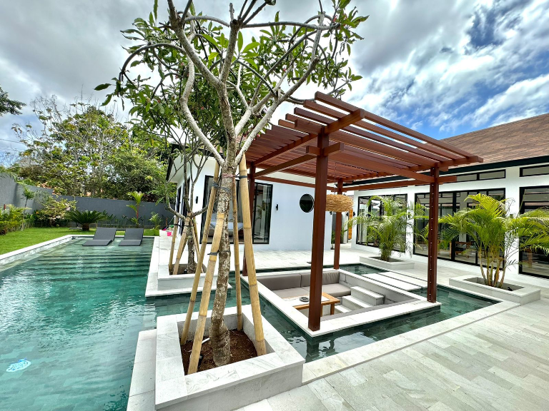 3 Bedrooms Villa in Pecatu for monthly / yearly rental, 3-bed villa for rent in Uluwatu – photo 10 of 15