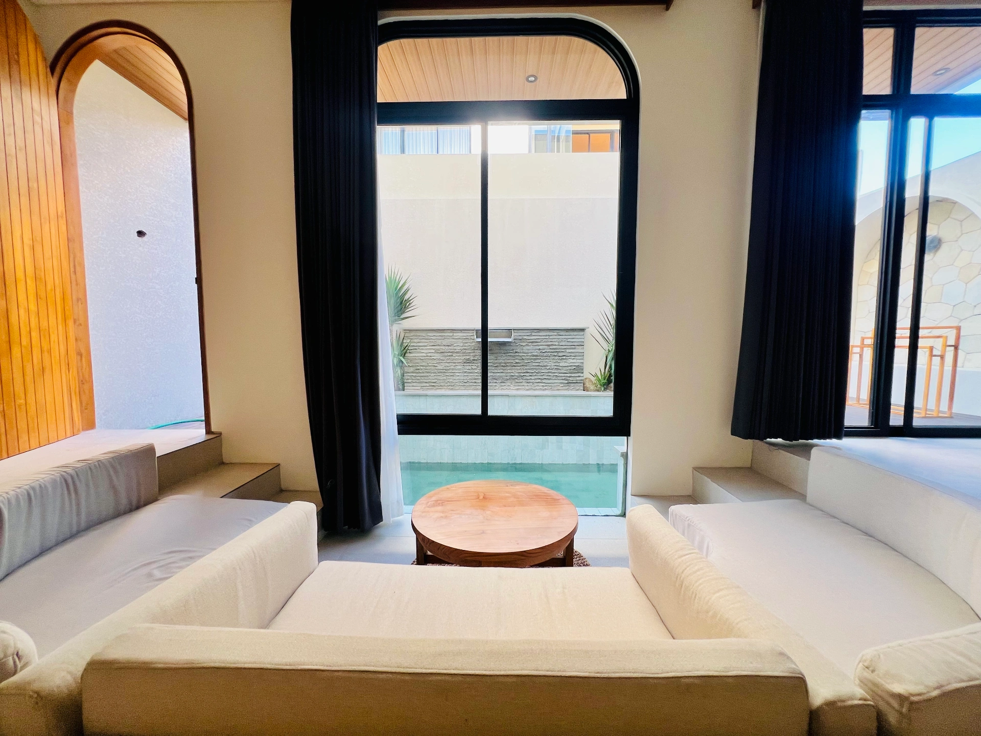 Brand New 1 Bedroom Villa 2 Minutes Away to Cemagi Beach, 1-bed villa for rent in Seseh – photo 12 of 15