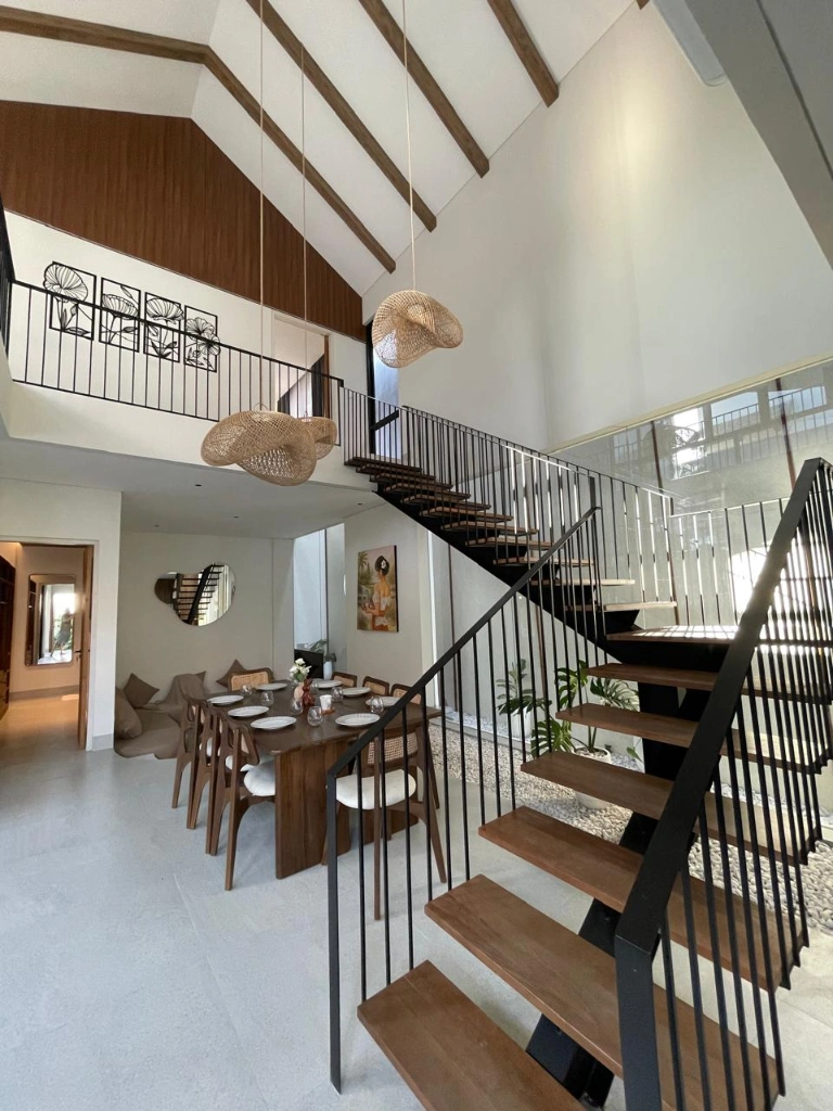 Leashold 24 Years Villa Modern Style in the Heart of Seminyak, 4-bed villa for sale in Seminyak – photo 12 of 15