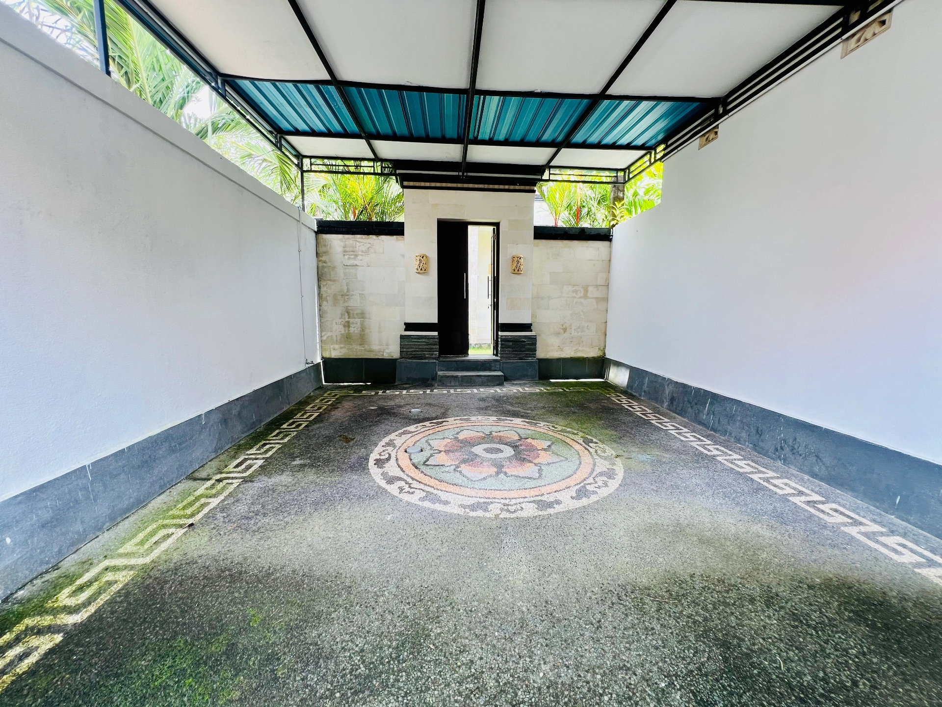 3 Bedrooms Tropical Villa in Berawa for Yearly Rent, 3-bed villa for rent in Canggu – photo 14 of 15