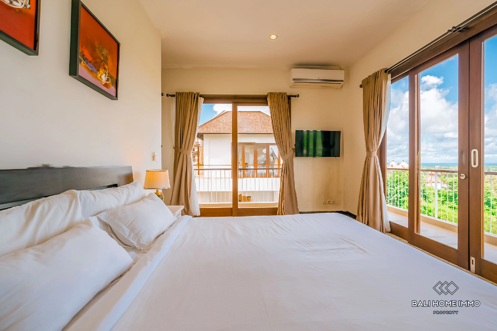 Stunning Ocean View 5 Bedrooms Villa for Rent & Sale in Ungasan, 5-bed villa for rent in Uluwatu – photo 11 of 14