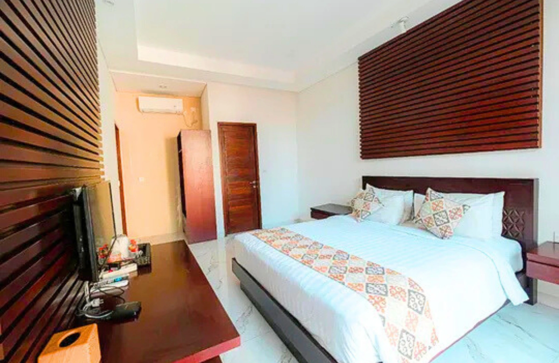5BR in Canggu - Villa Estetika, 5-bed villa for rent in Canggu – photo 7 of 15