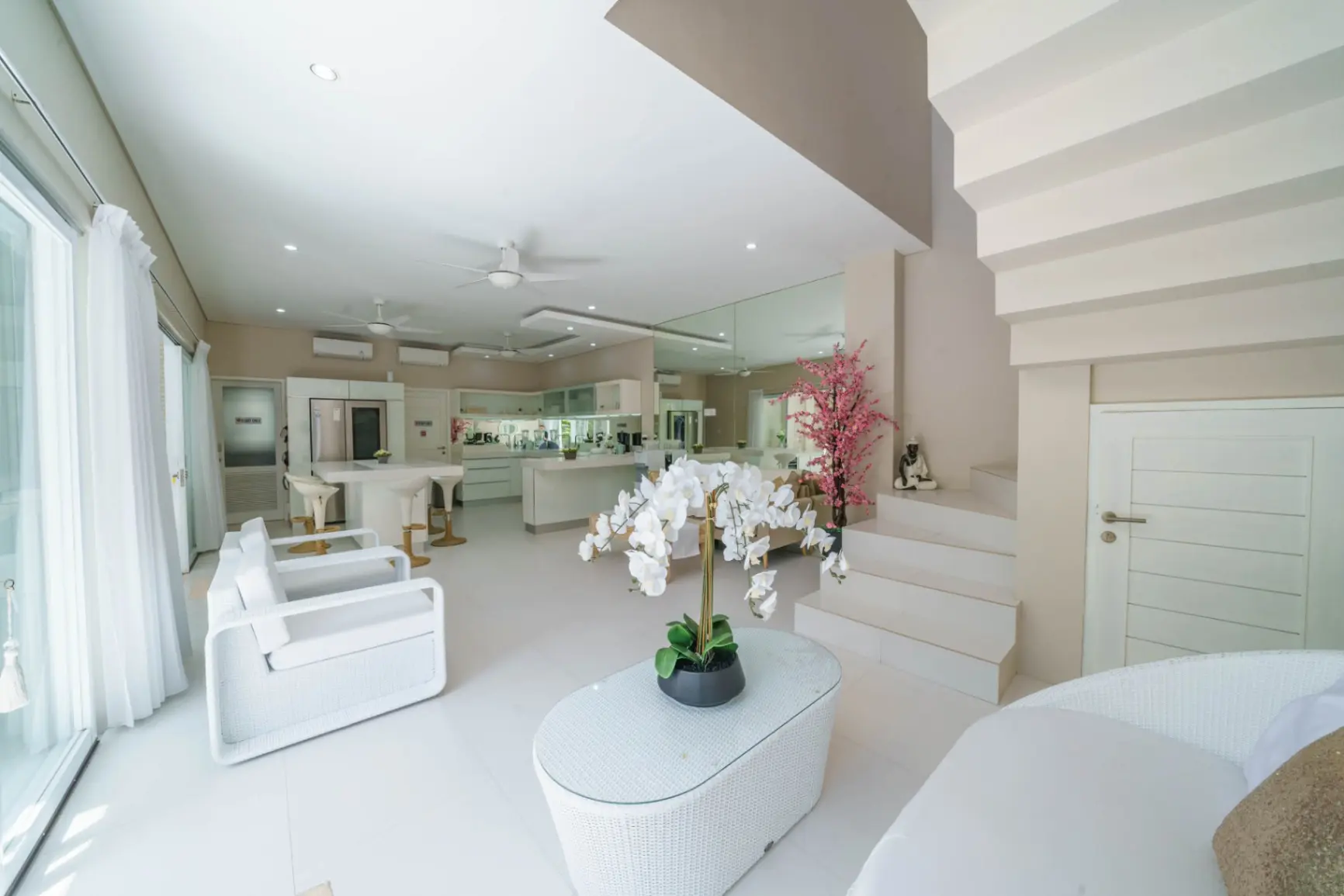 Villa Bali Om Center Berawa, 3-bed villa for rent in Canggu – photo 6 of 15